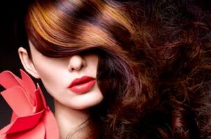 Ein richtig ausgewähltes Shampoo wird in einem Monat spürbare Ergebnisse liefern.